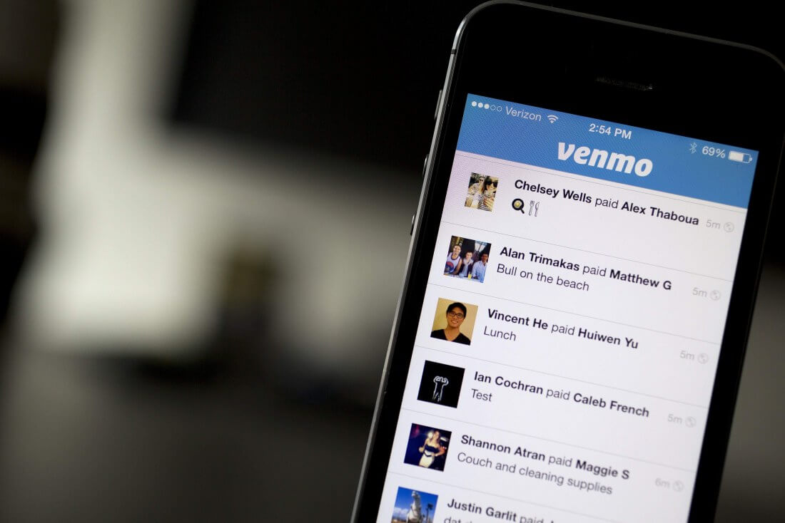 Venmo is launching a physical, Mastercard-branded debit card with 'contactless' payment functionality