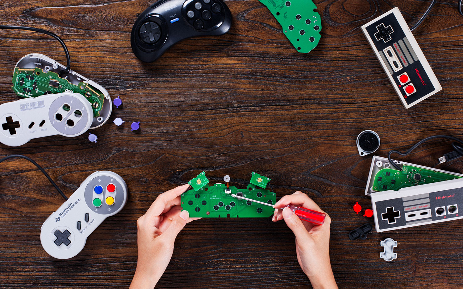 Add wireless capabilities to your classic gamepads with 8BitDo's new mod kits