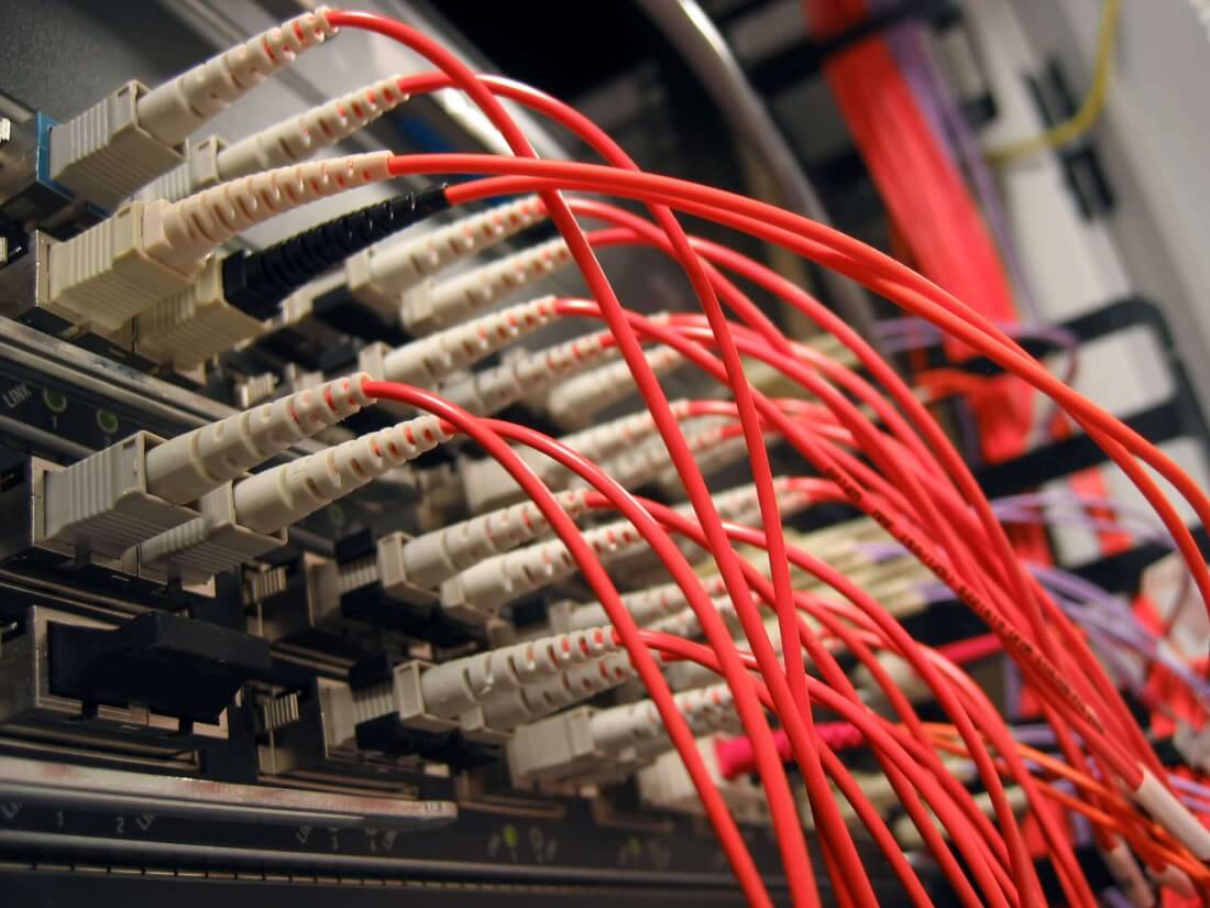 UK government announces plans to bring full fiber broadband to the entire country by 2033