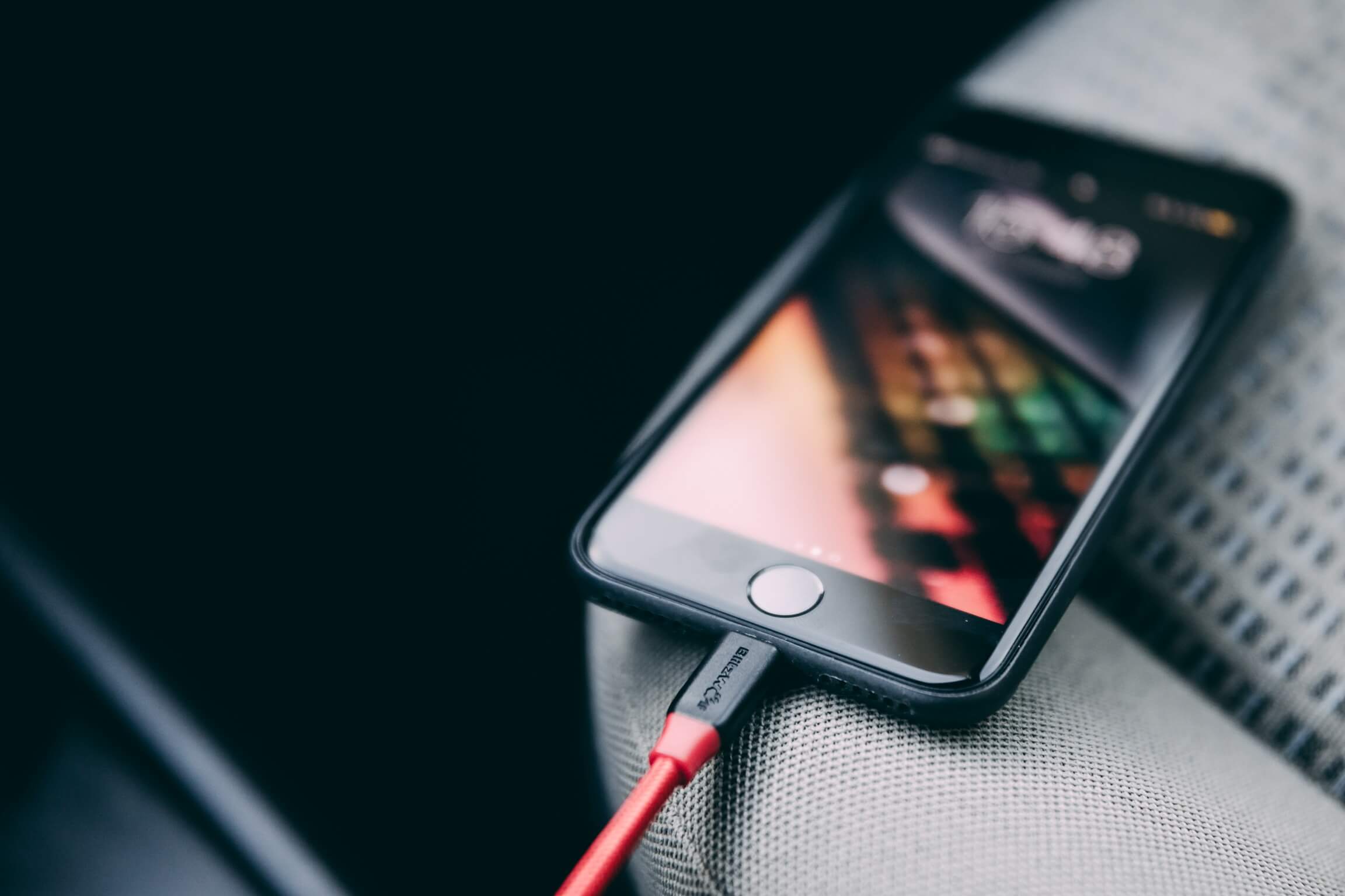 Europe still wants a single universally compatible phone charger