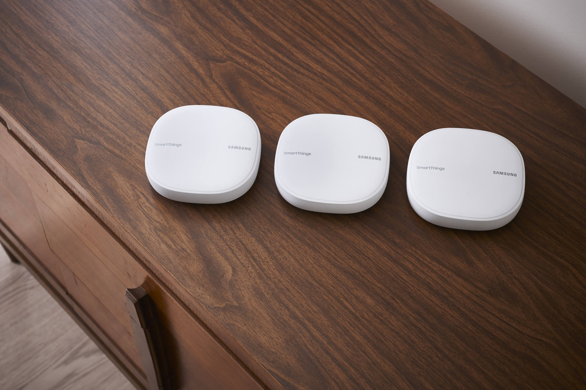 Samsung adds Plume's mesh WiFi tech to its SmartThings WiFi router