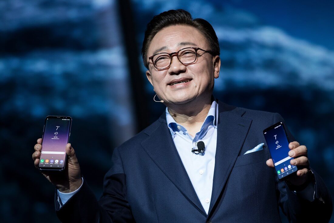 Samsung exec hints at 'Galaxy X' debut this year