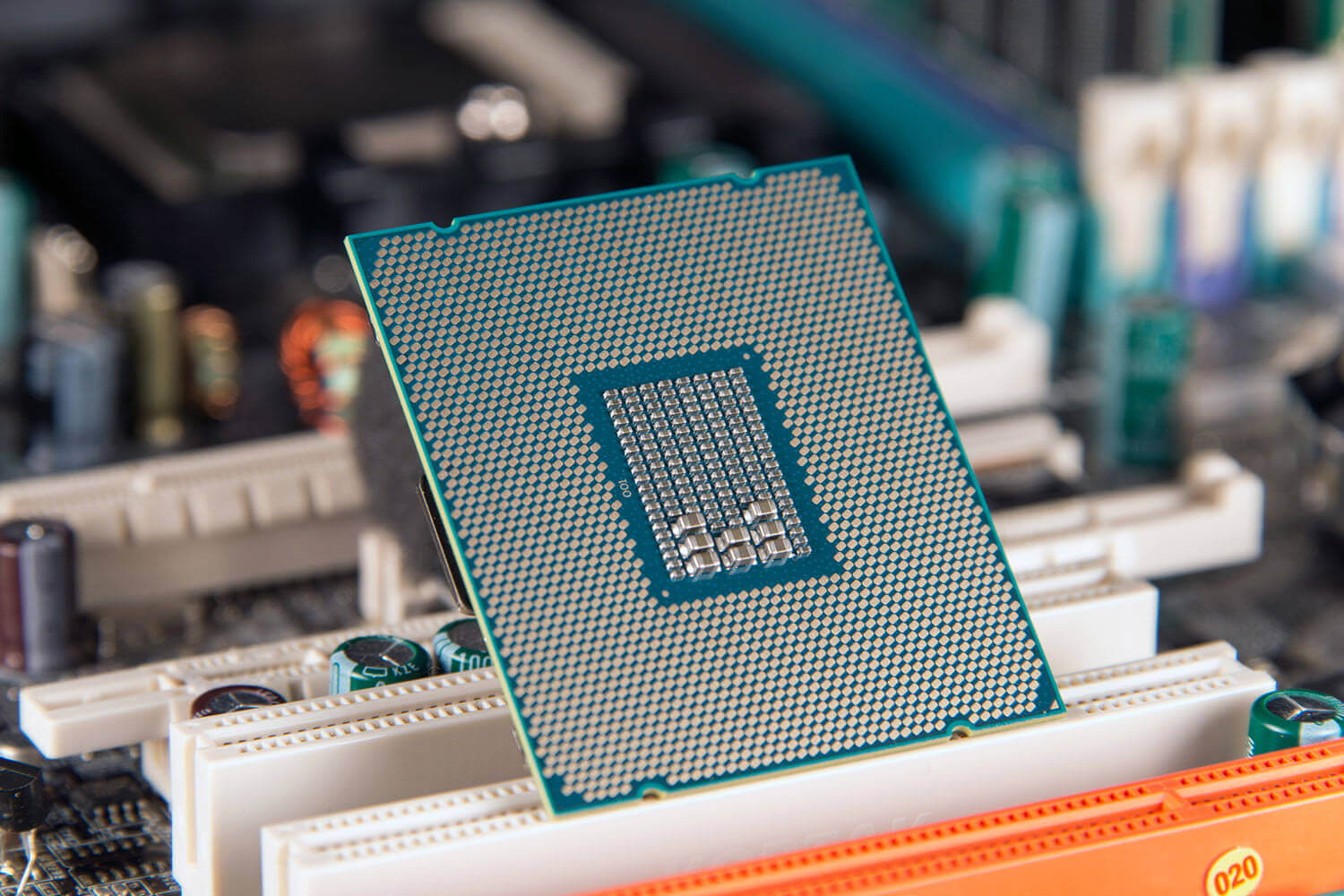 Intel Core i7-9700K tips up on Geekbench