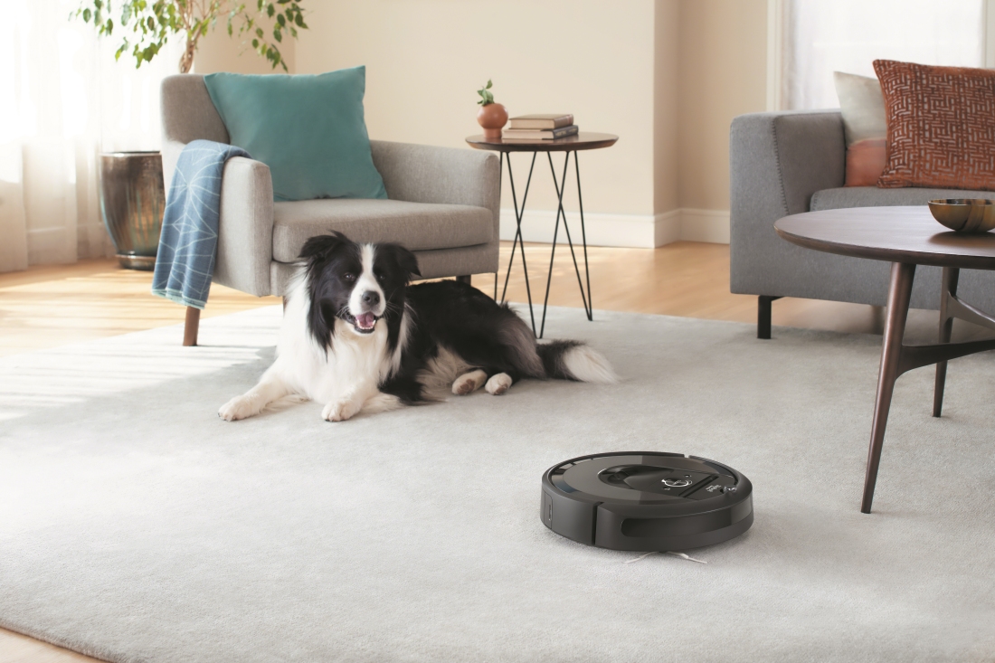 iRobot's latest Roomba can empty its own dust bin