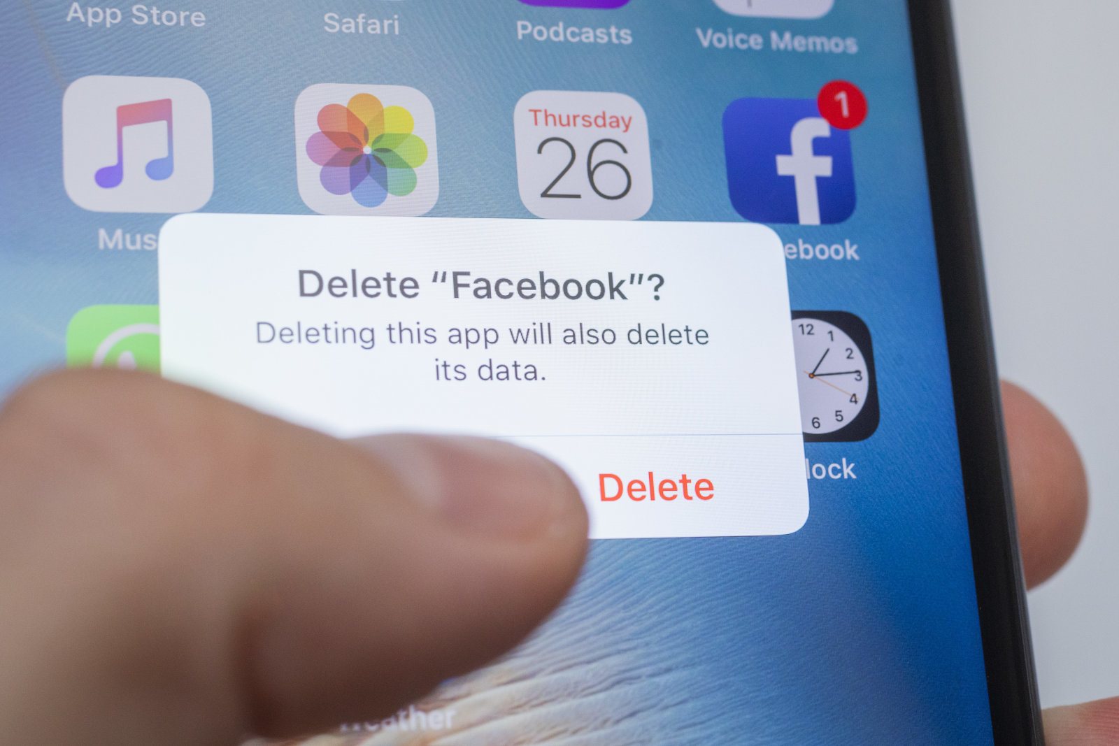 Facebook extends account deletion grace period to 30 days