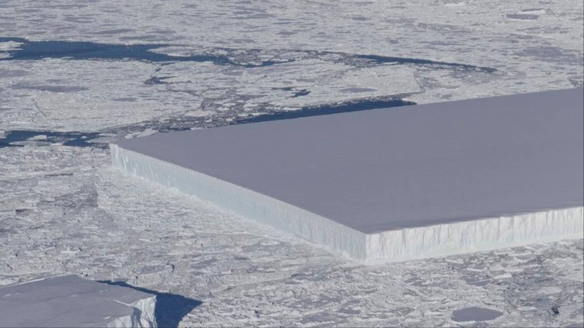 NASA captures image of bizarre, perfectly rectangular iceberg