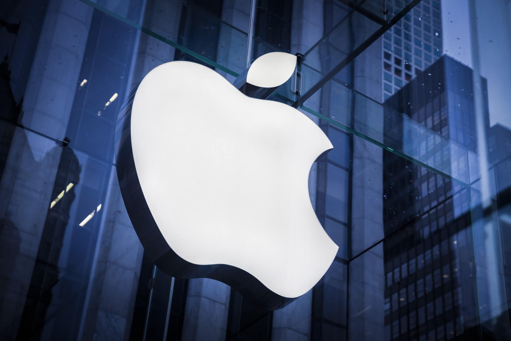 Apple supplier allegedly employs and overworks high school students