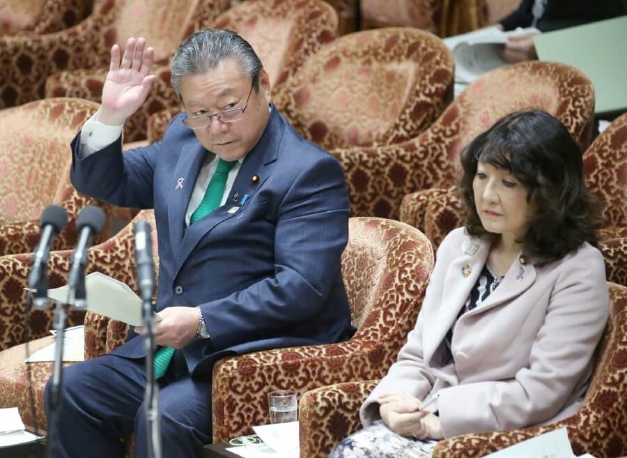 Japan's cybersecurity minister says he's never used a computer