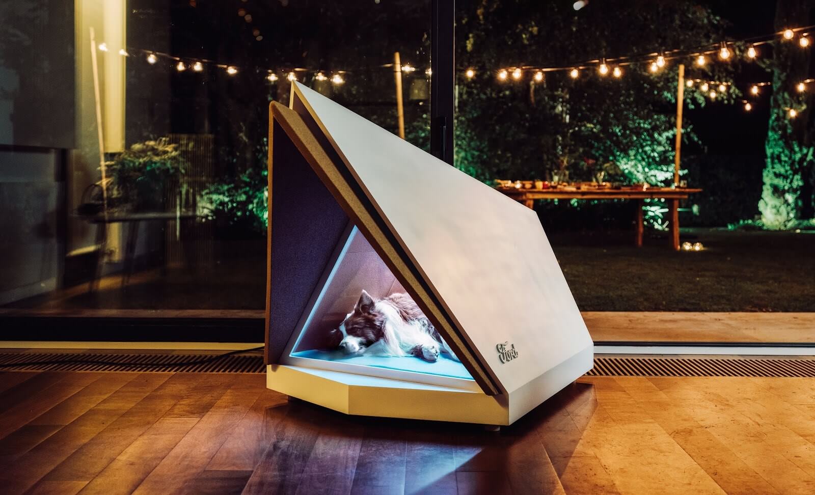Ford's noise-canceling kennel calms dogs that are scared of fireworks