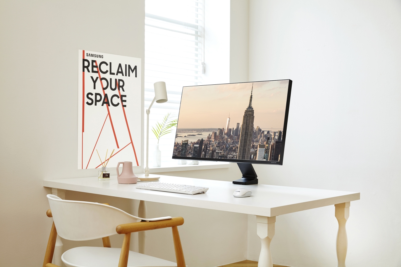 Liberate your desk with Samsung's space-saving monitor