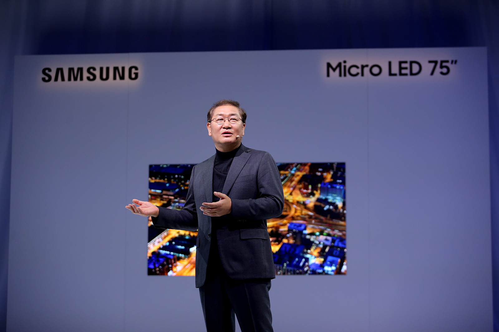 Samsung unveils living room-friendly 75-inch Micro LED TV at CES