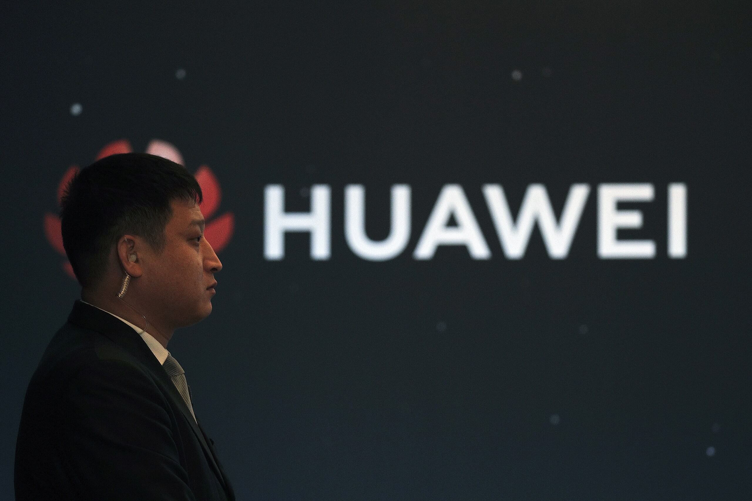 Canadian government approves extradition process in Huawei CFO case