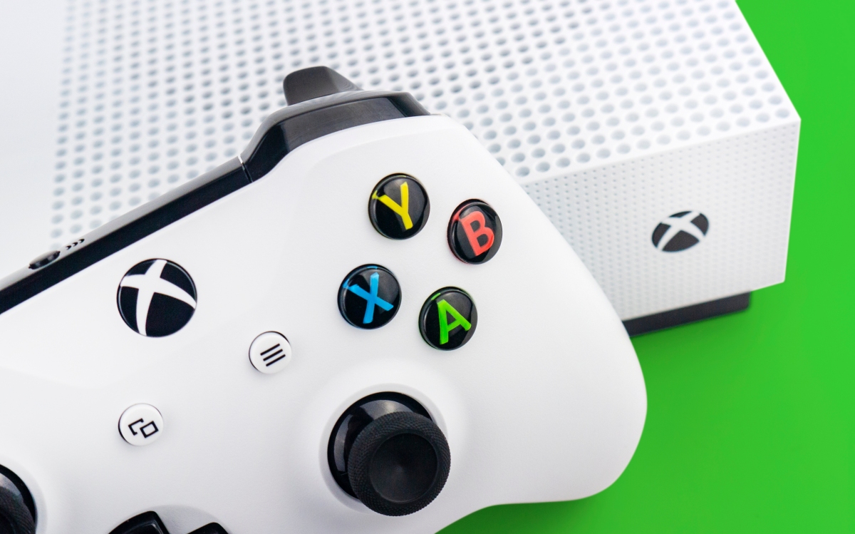 Microsoft's disc-less Xbox One S reportedly launches next month
