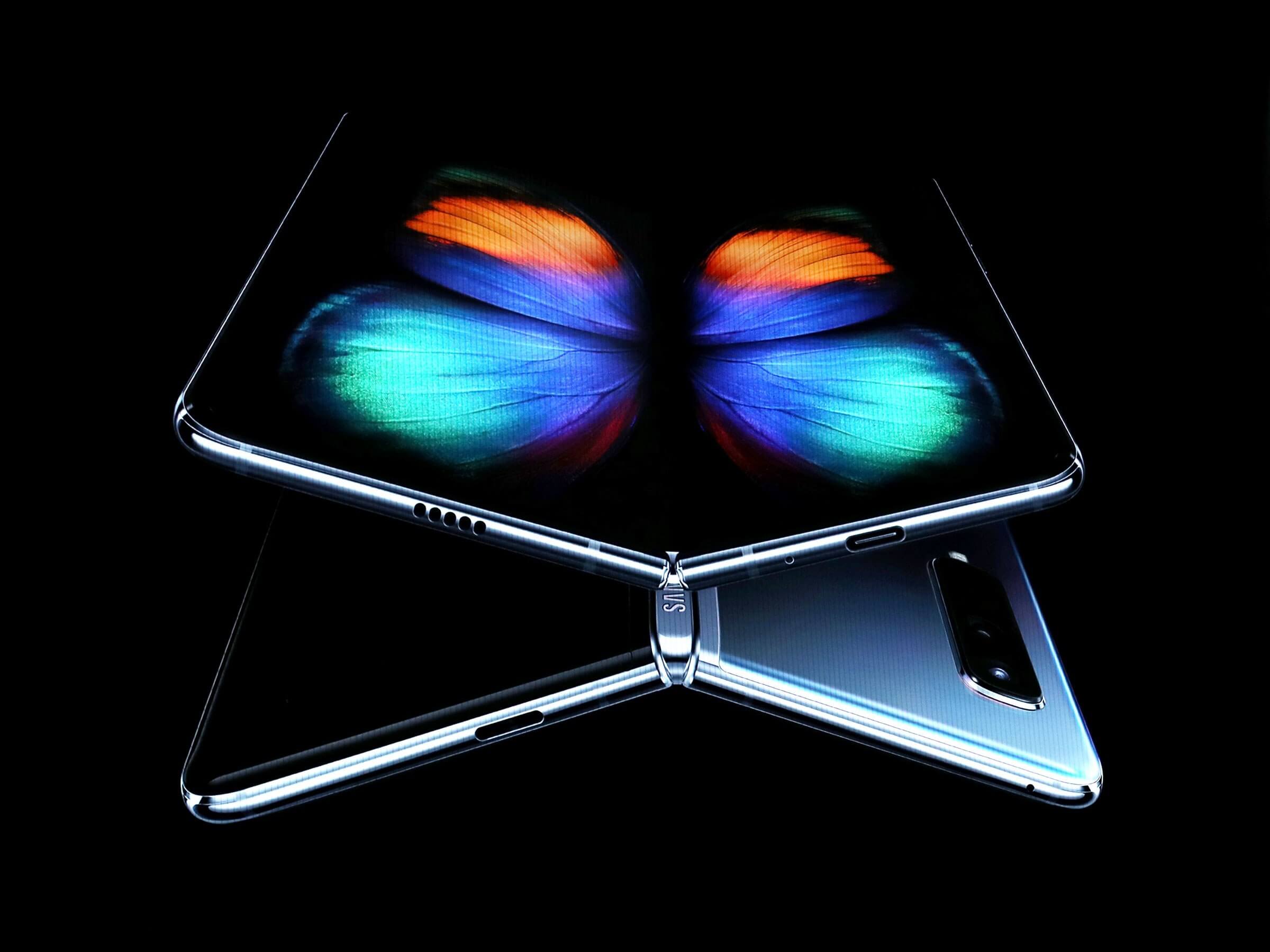 Samsung robots subjected the Galaxy Fold to 200,000 folds
