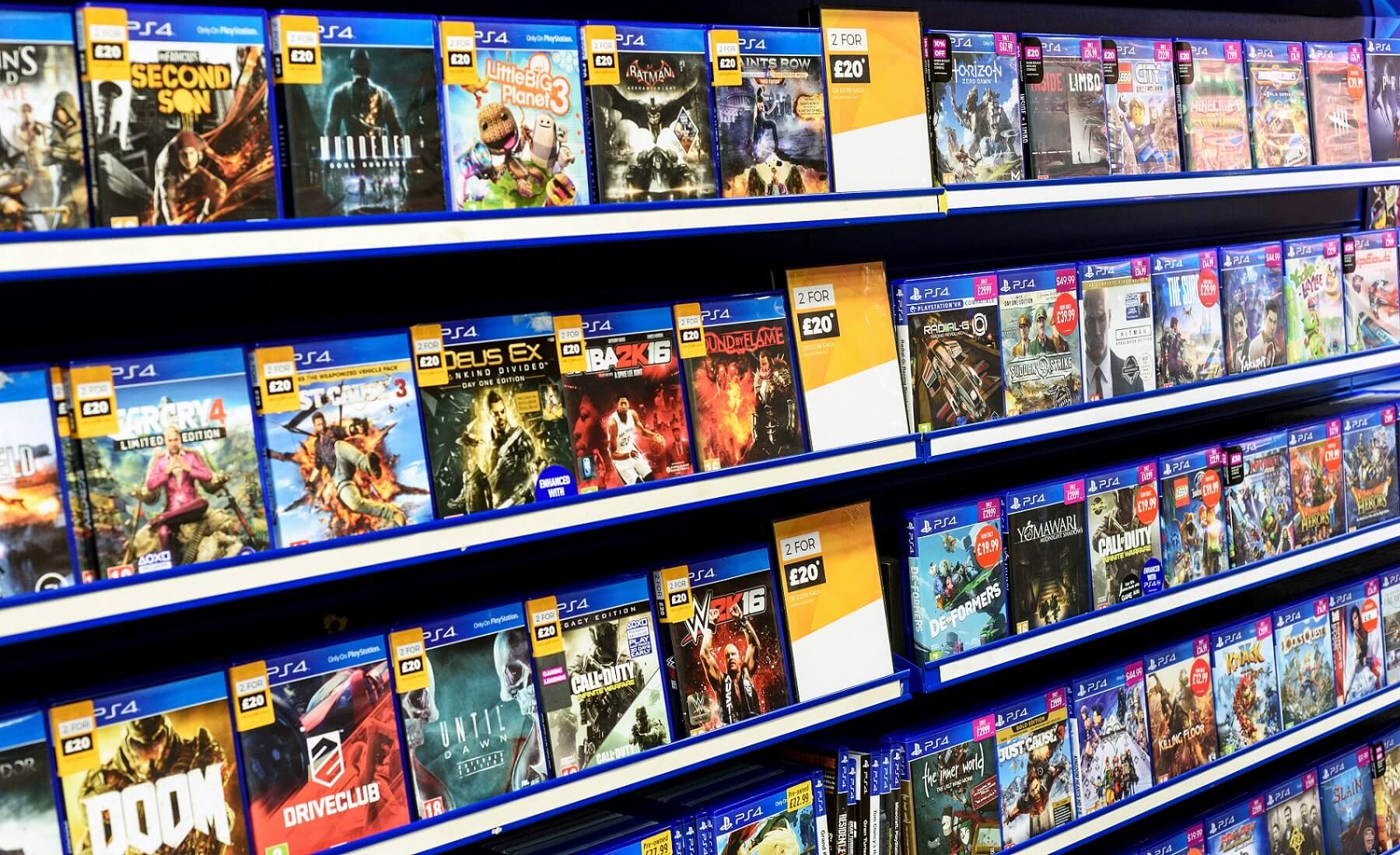 UK gaming market now worth over $7 billion, but pre-owned game sales are plummeting