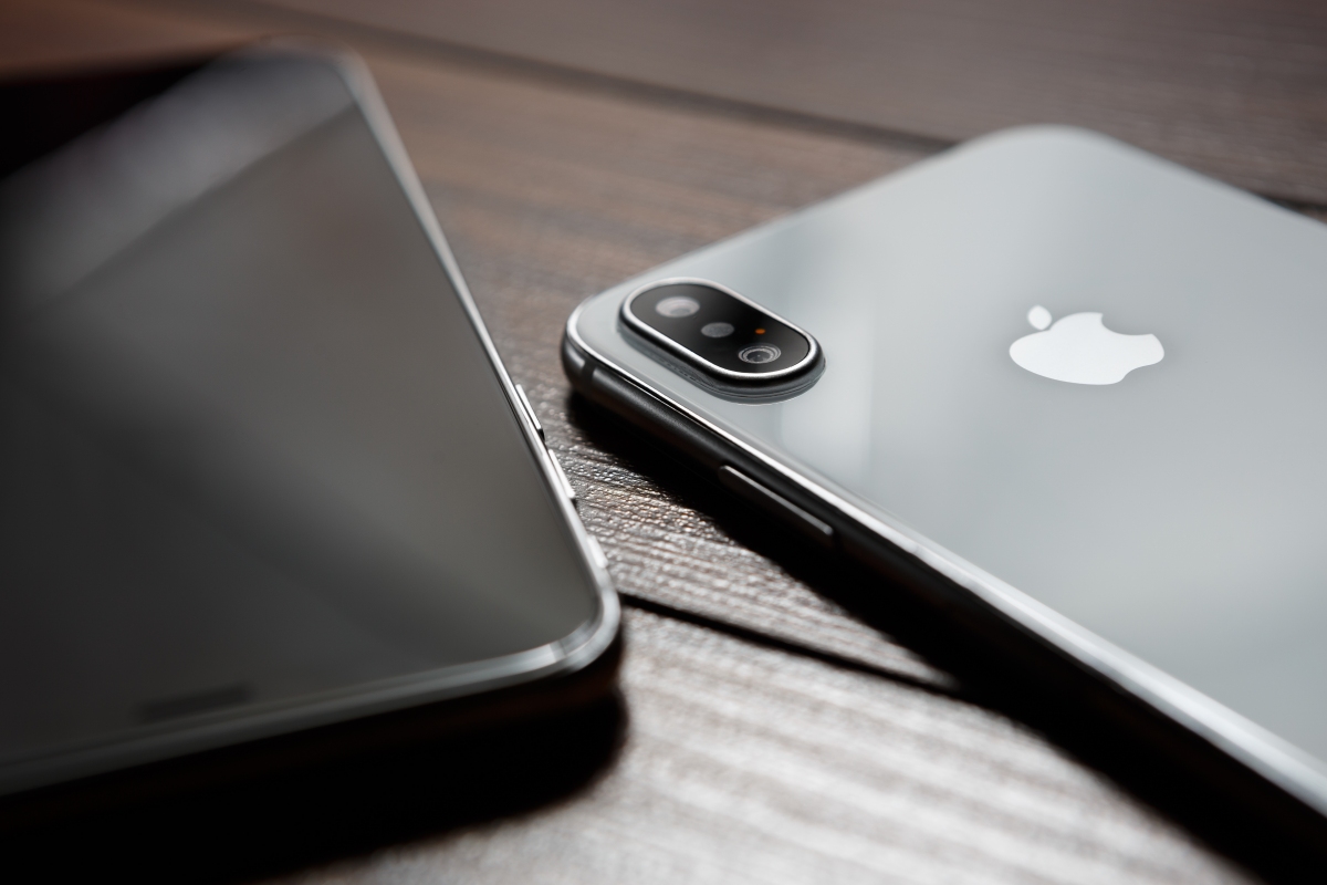 2019 iPhones to feature 12-megapixel front-facing cameras, special lens-hiding coating and more