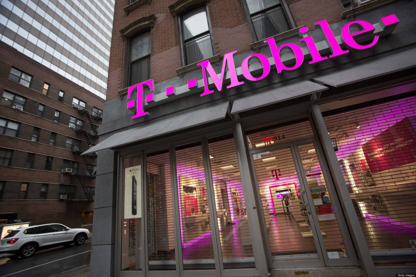 T-Mobile rolls out its 'Money' checking account to all US customers