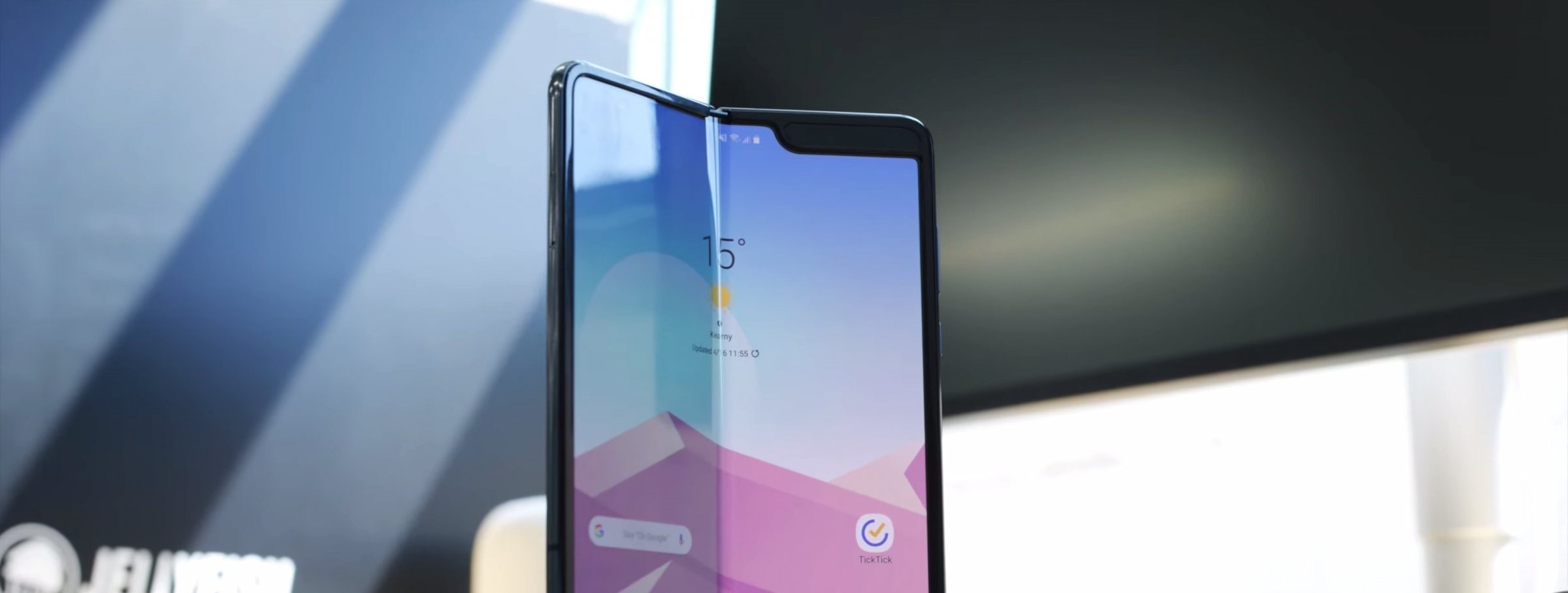 Take a peek inside the Galaxy Fold