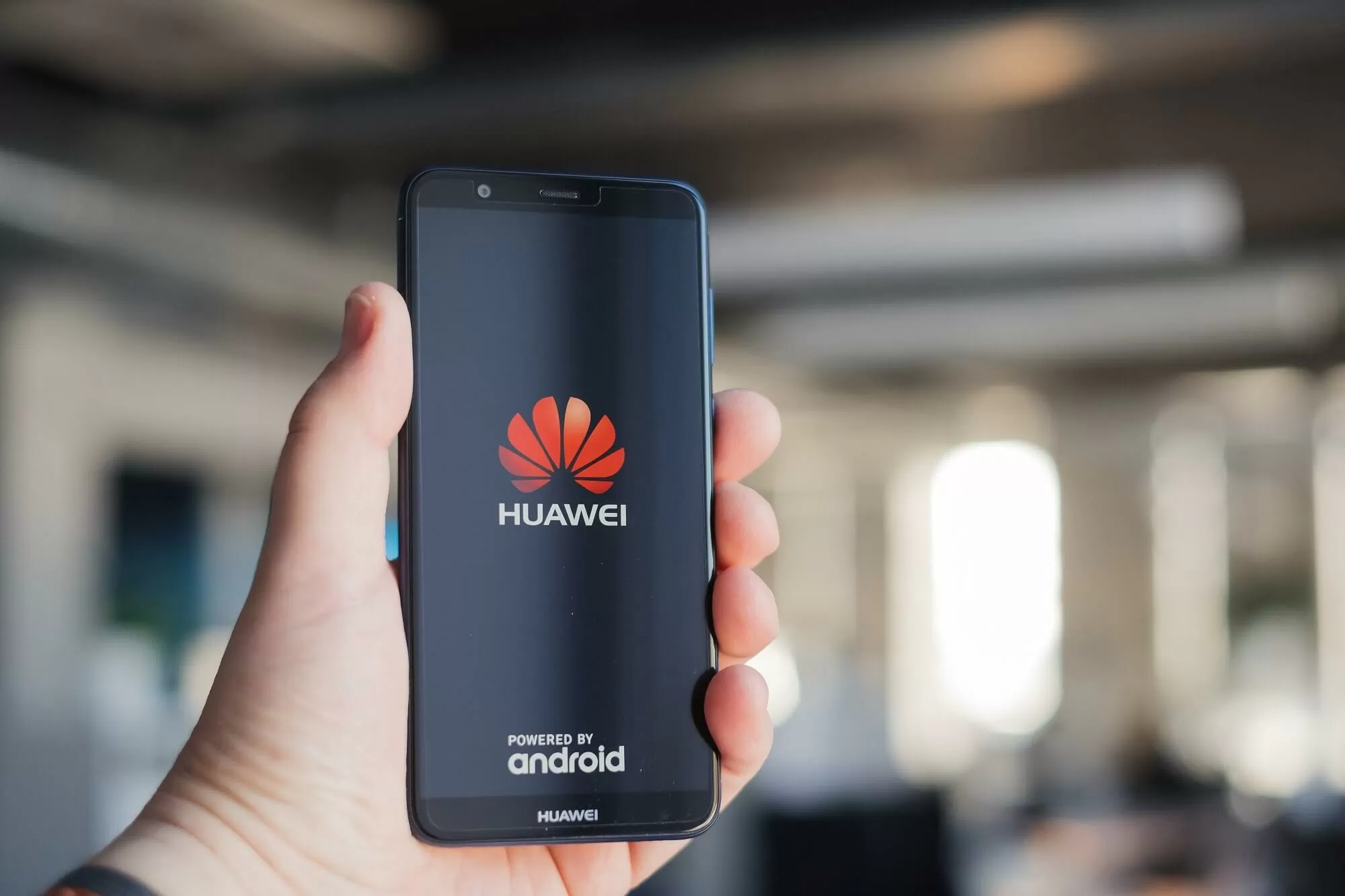 Андроид хуавей. Хуавей с двумя камерами. Хуавей андроид. Huawei за 6500. Huawei уходит.