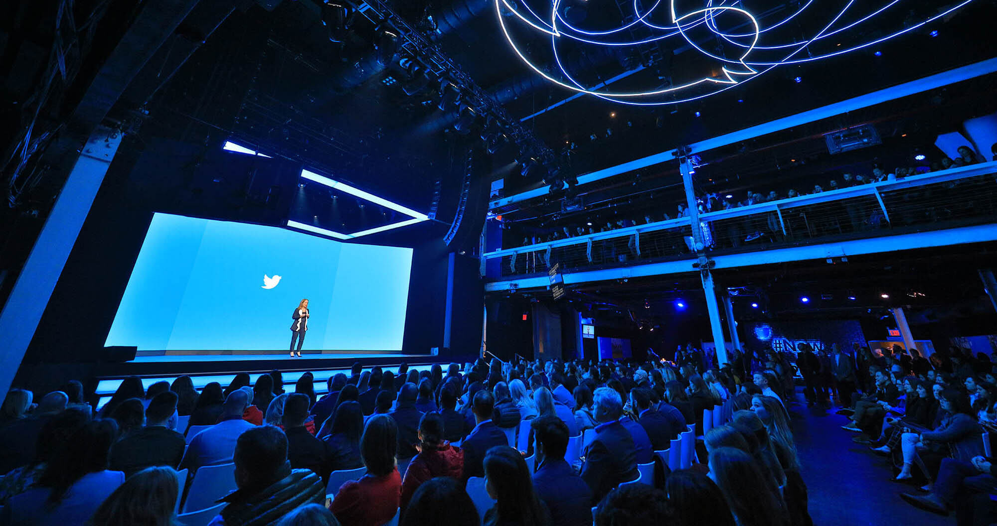 Twitter will soon let you follow topics curated by AI