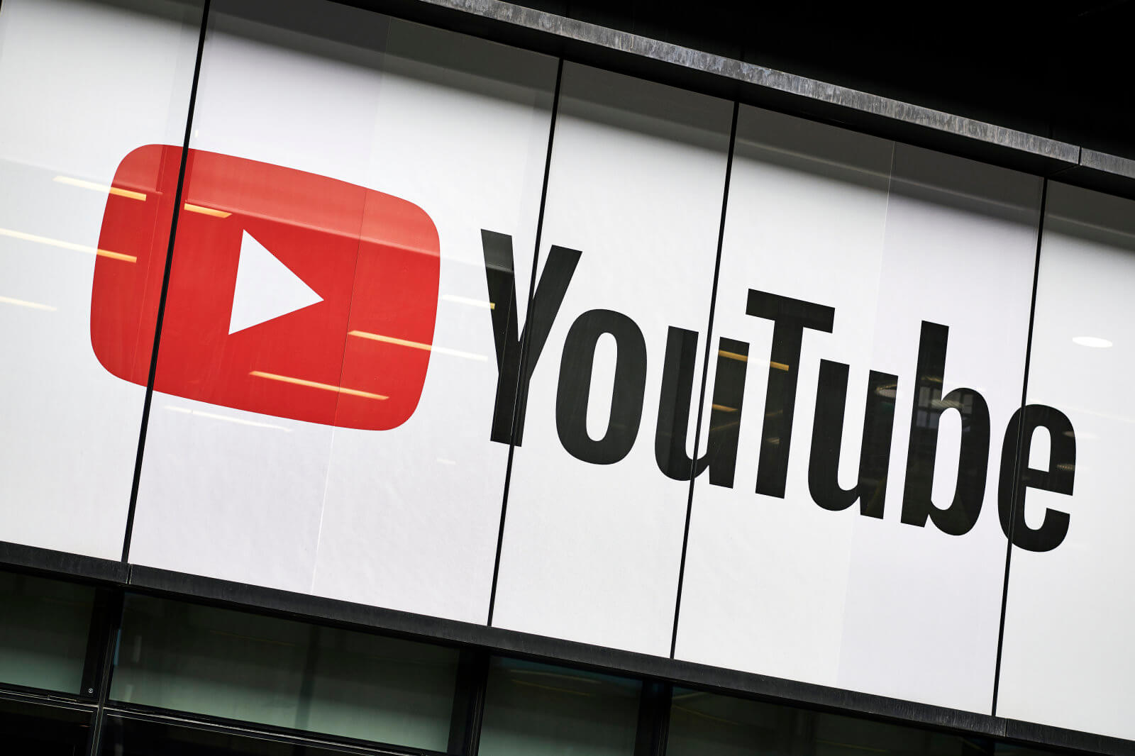 YouTube removes 70,000+ videos and 9,000 channels over content relating to Ukraine war