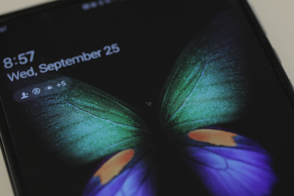 Galaxy Fold redux breaks in just 27 hours