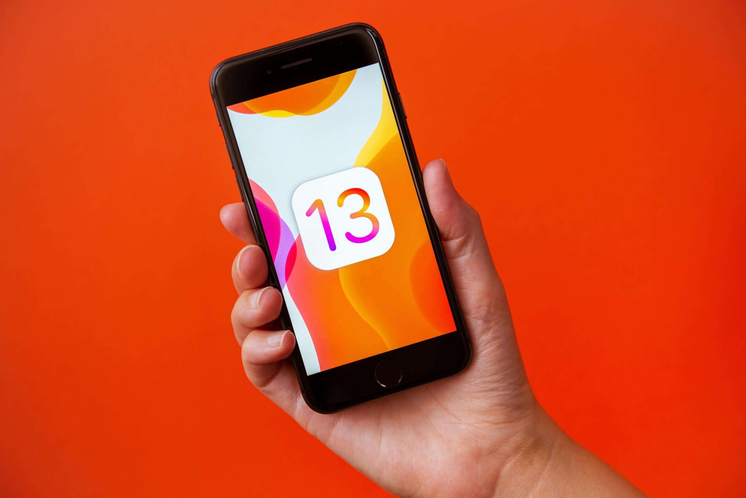 Apple's iOS 13.1.2 update addresses a camera glitch and other bugs