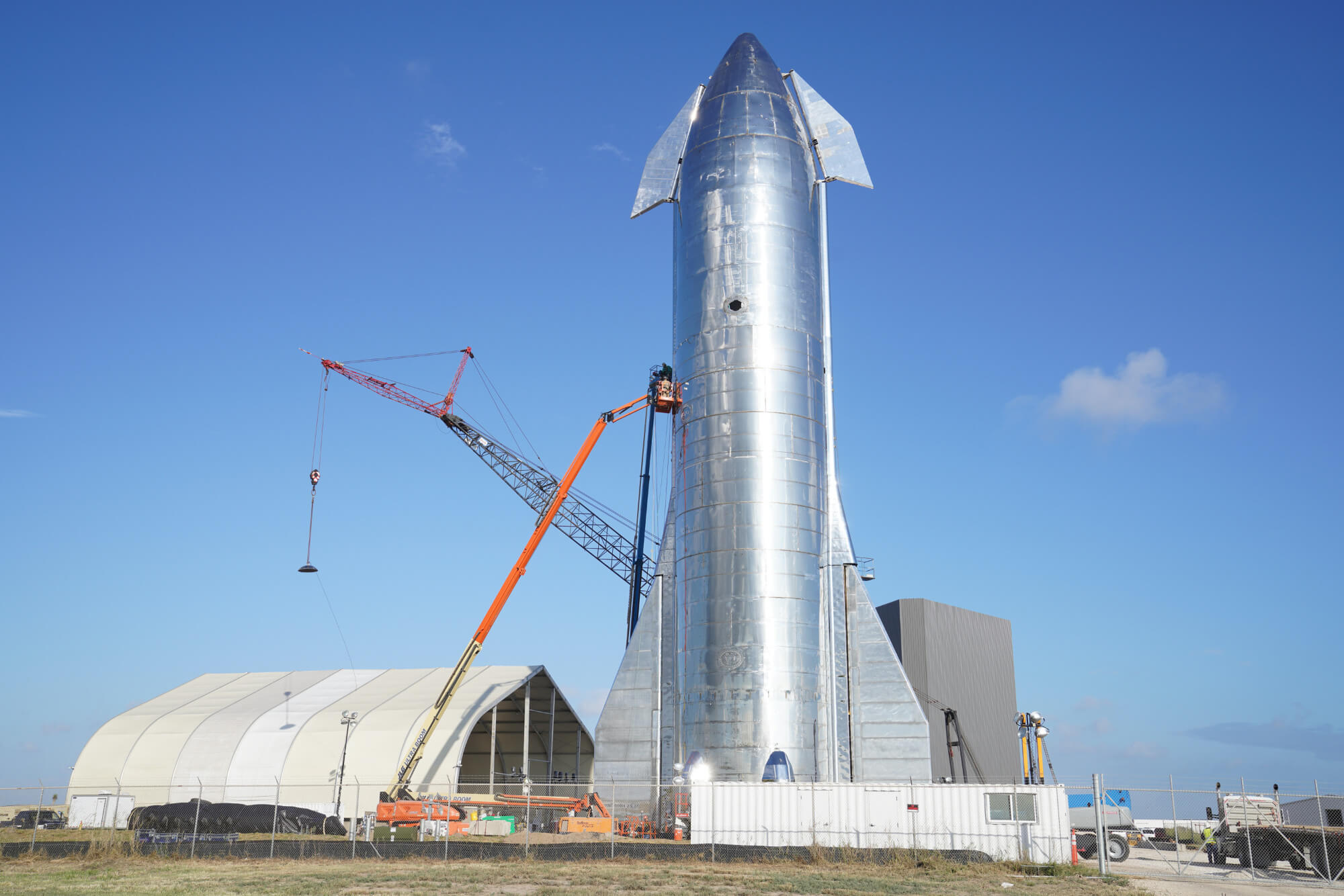 SpaceX plans high-altitude test flight for its SN8 starship next week