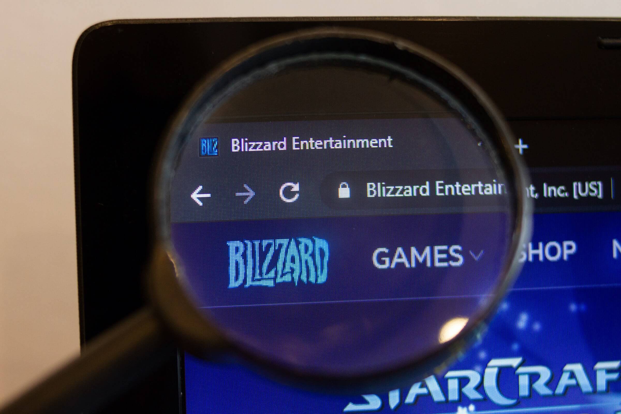 Blizzard employees stage walkout over Hearthstone pro-player ban