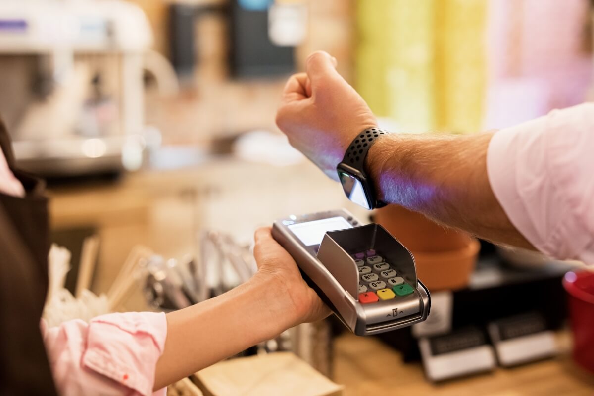 Apple Pay surpasses Starbucks as the top mobile payment platform in the US