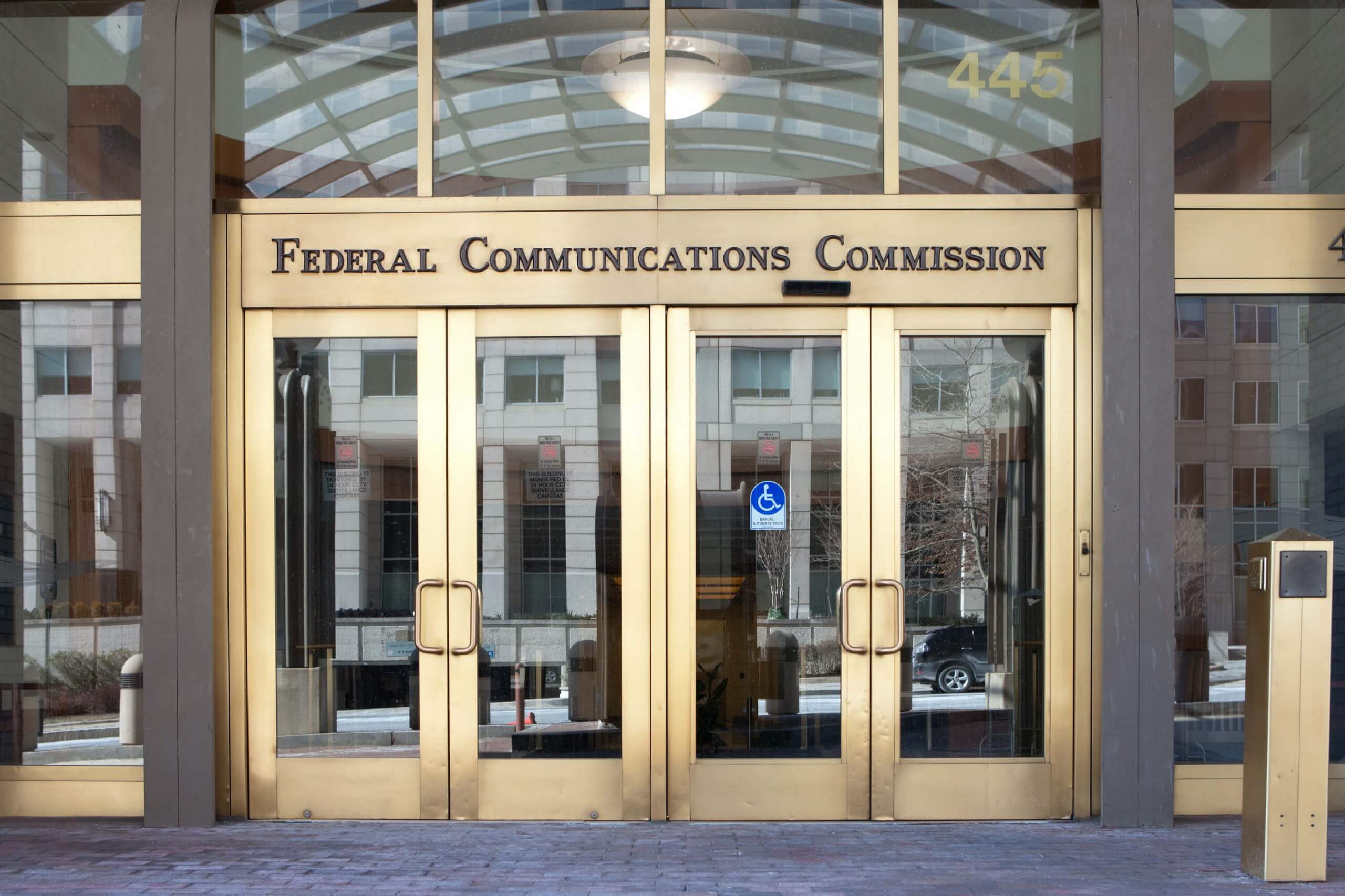 FCC approves rule denying subsidies to carriers using equipment from Huawei and ZTE