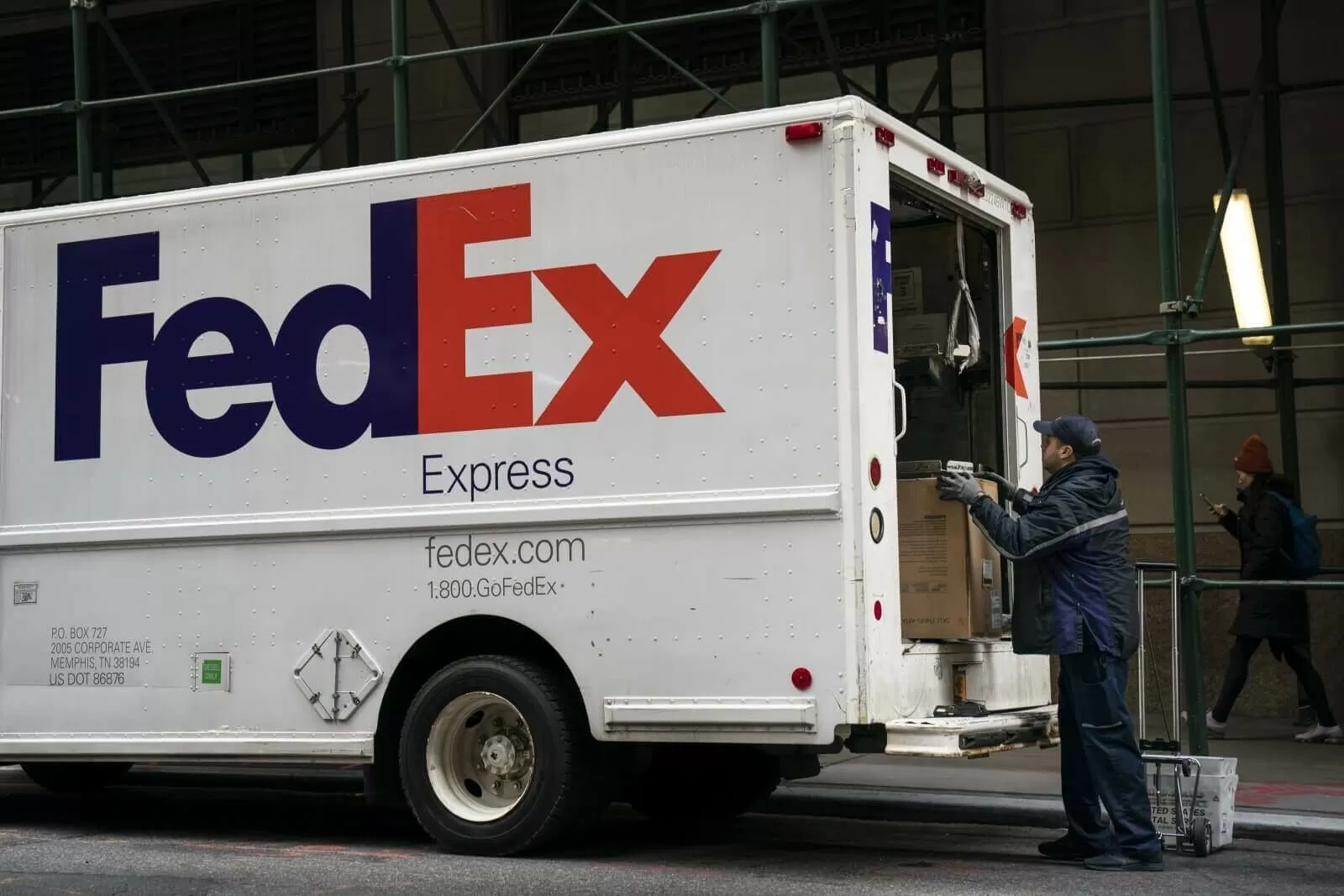 Amazon has lifted its FedEx ban for third-party sellers
