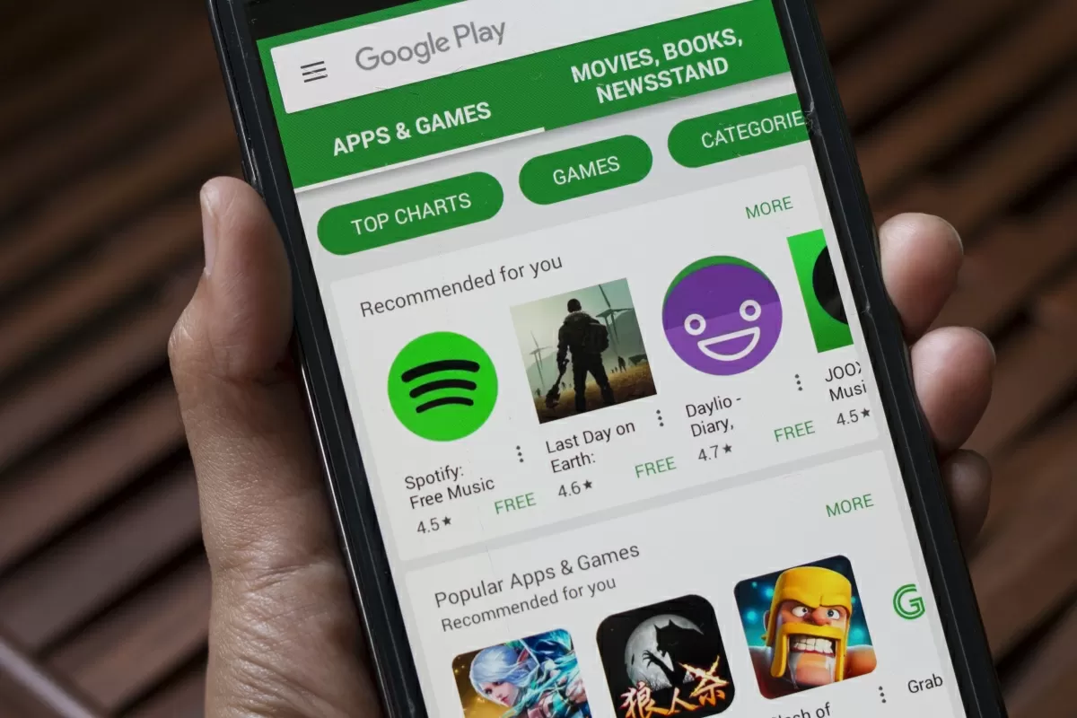 Google Play Store will no longer notify users when an app has been updated