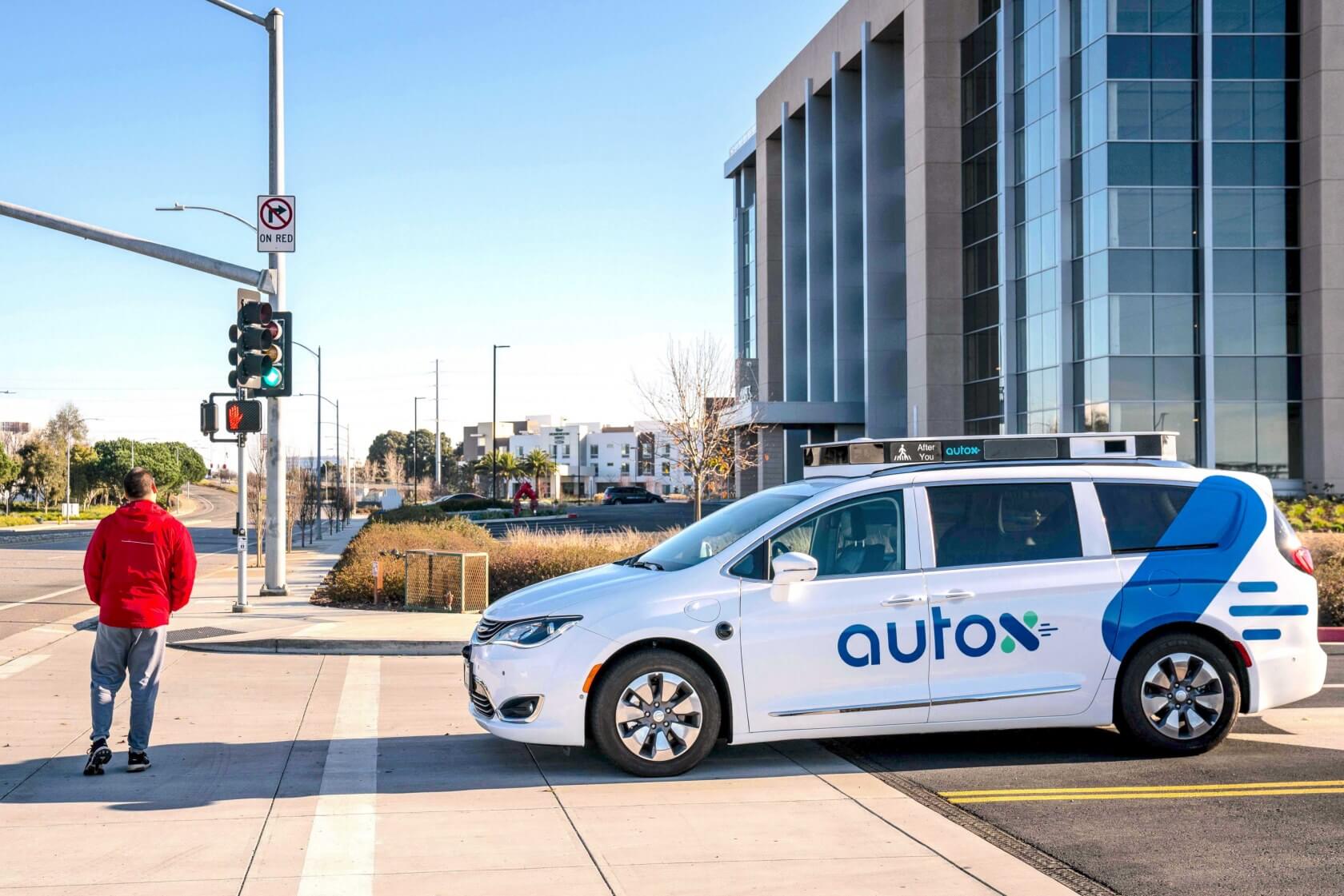 Fiat Chrysler partners with self-driving car startup AutoX to bring a robo-taxi service to China by Q3 2020
