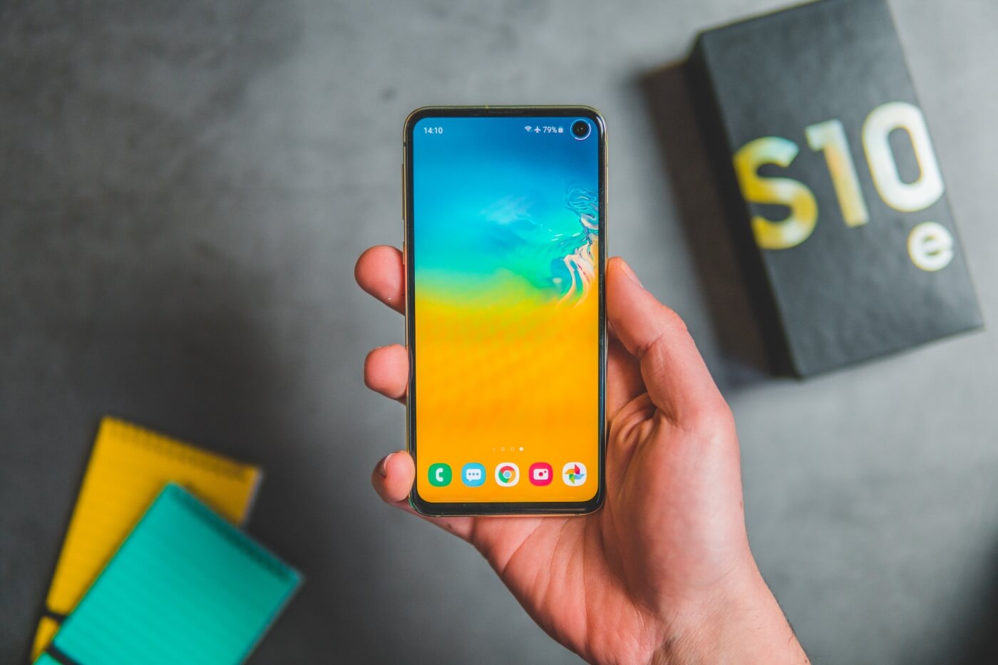 Samsung's Galaxy S10 line sticks around, gets a price cut