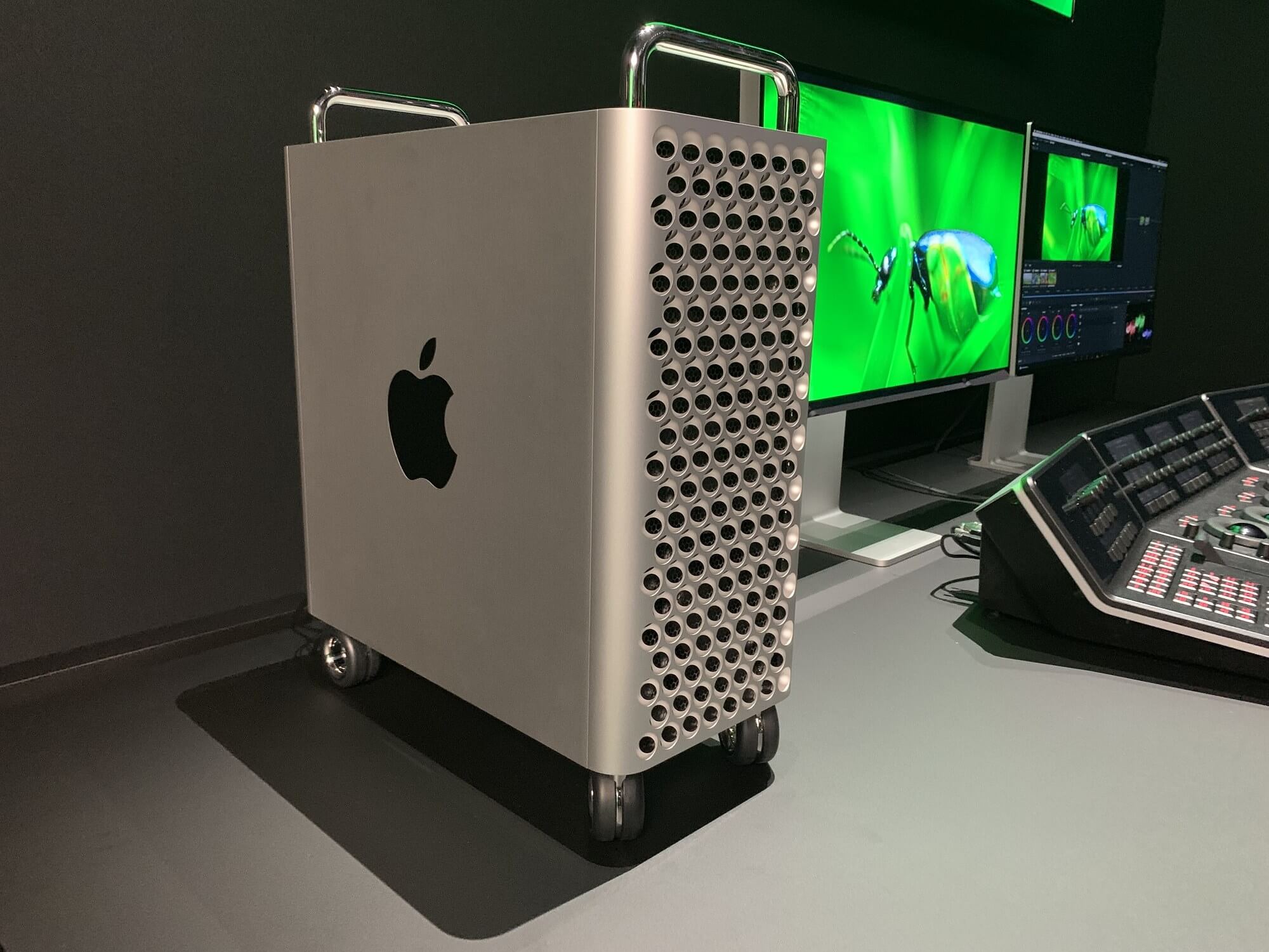 A 64-core Mac Pro priced at $19,000+ rumored to arrive next year