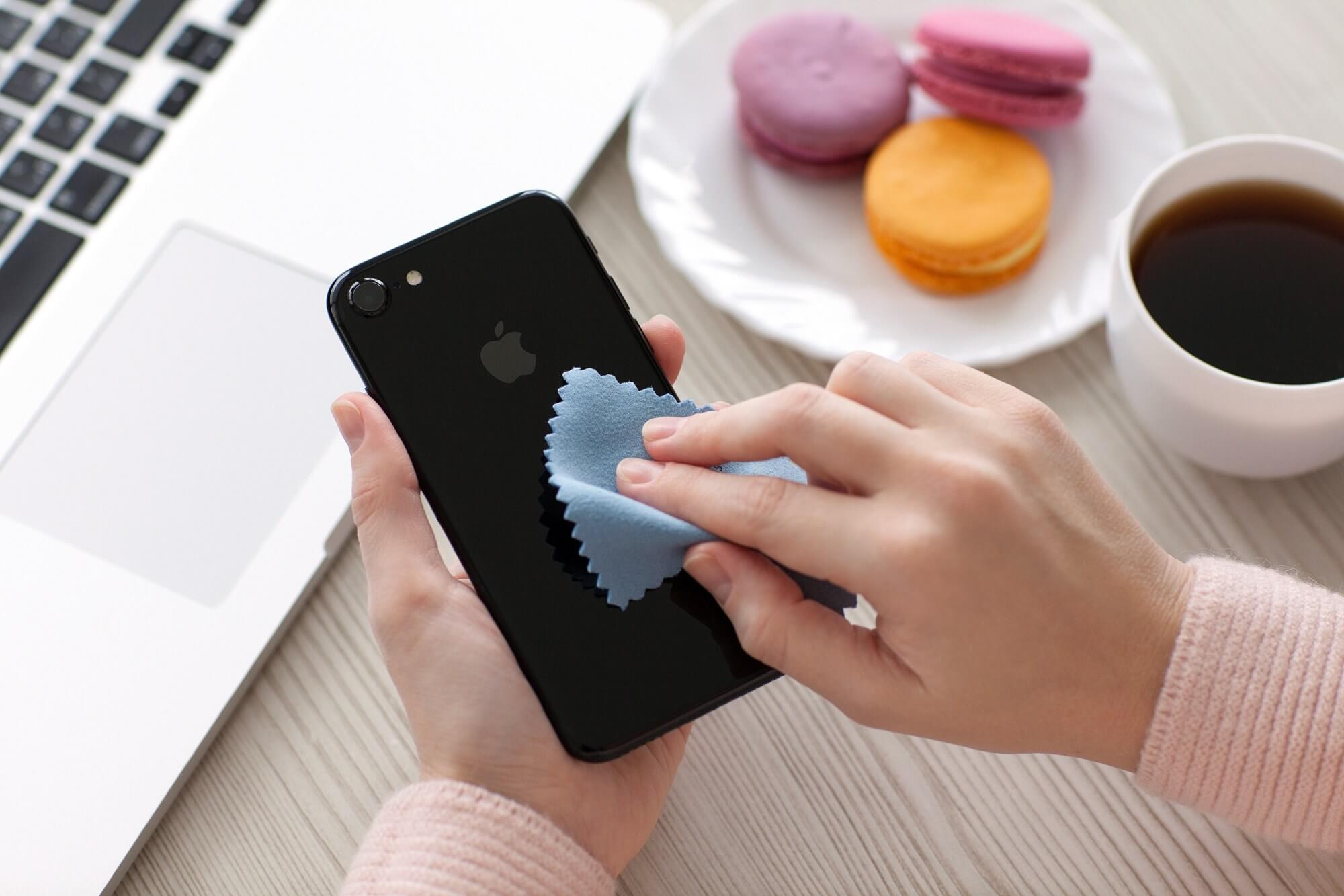 Apple now says it's okay to disinfect its products, explains how