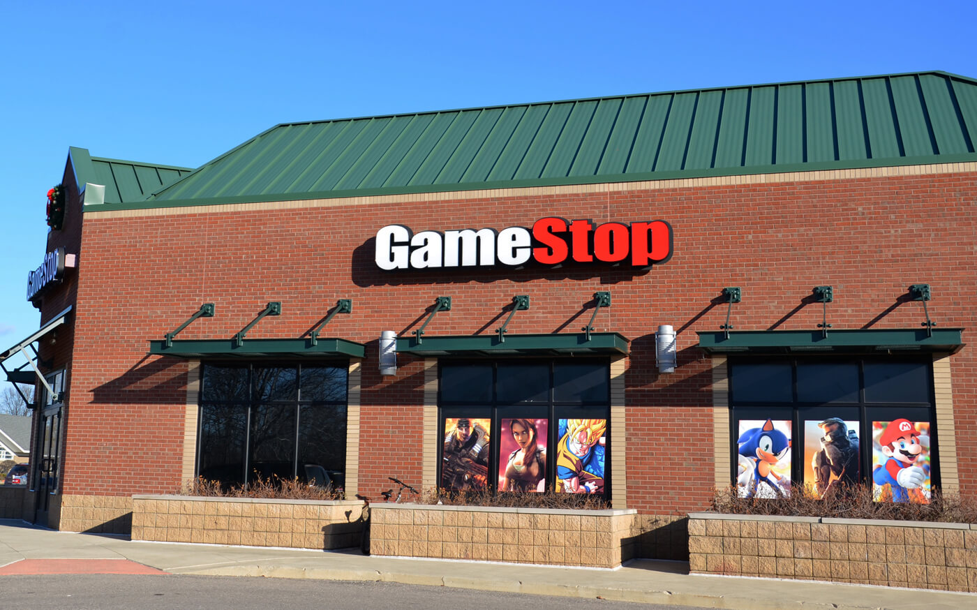 GameStop restricts customer access to stores, enables curbside pick-up