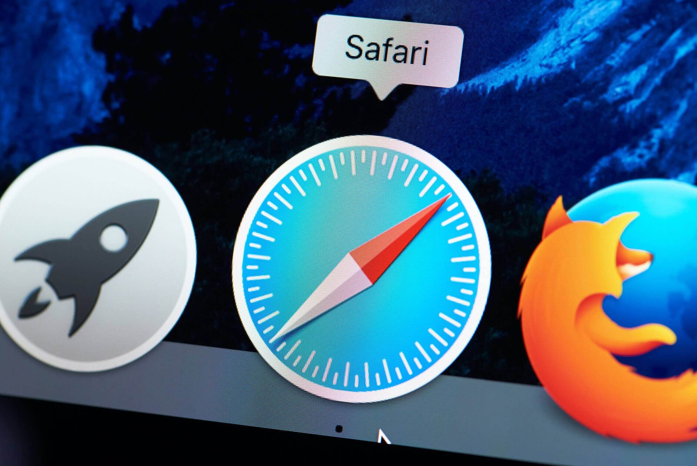 Safari will now block third-party cookies by default, delete a site's local storage after seven days