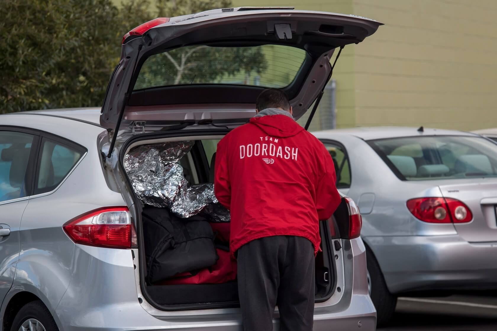 DoorDash begins offering convenience store delivery