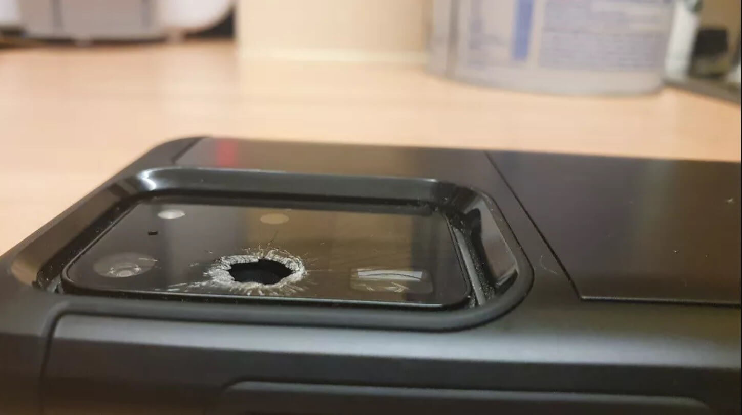 Some owners find the Galaxy S20 Ultra's rear camera glass is inexplicably shattering