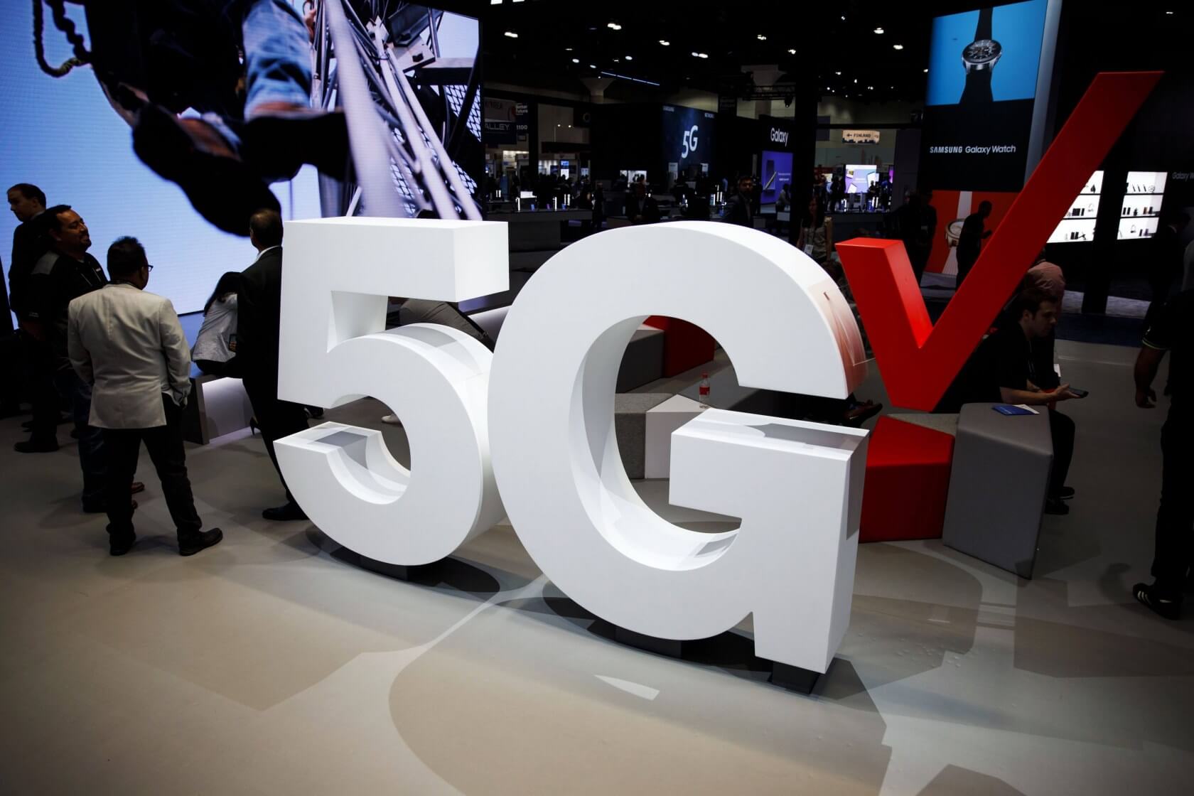 Verizon enables 5G uploads in 35 cities, boosting speeds by 30 percent