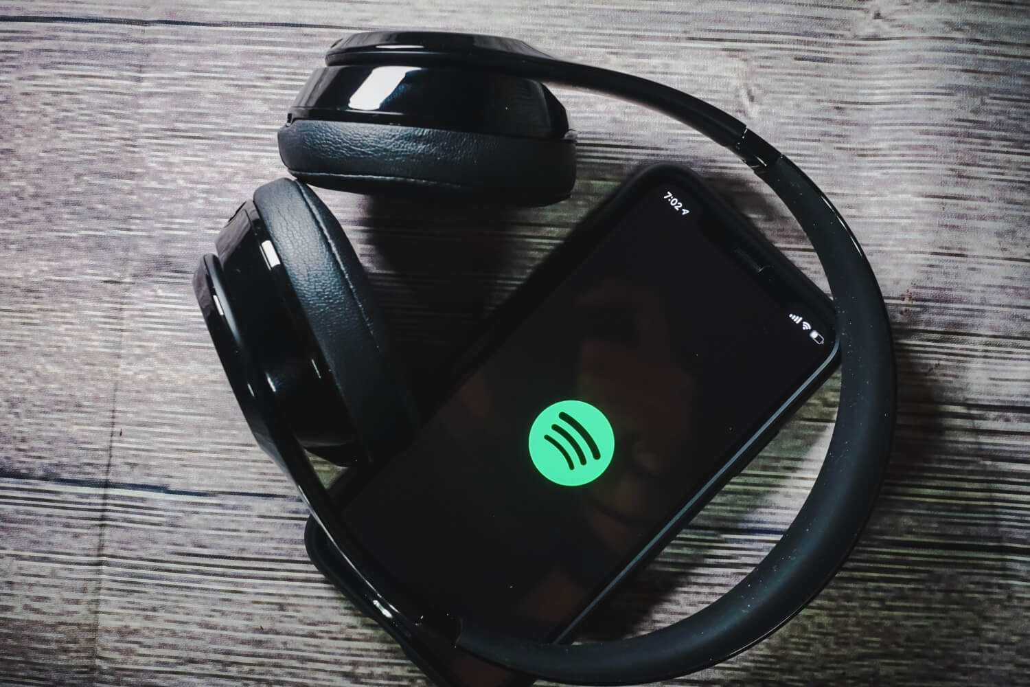 Spotify removes 10,000-item library restriction