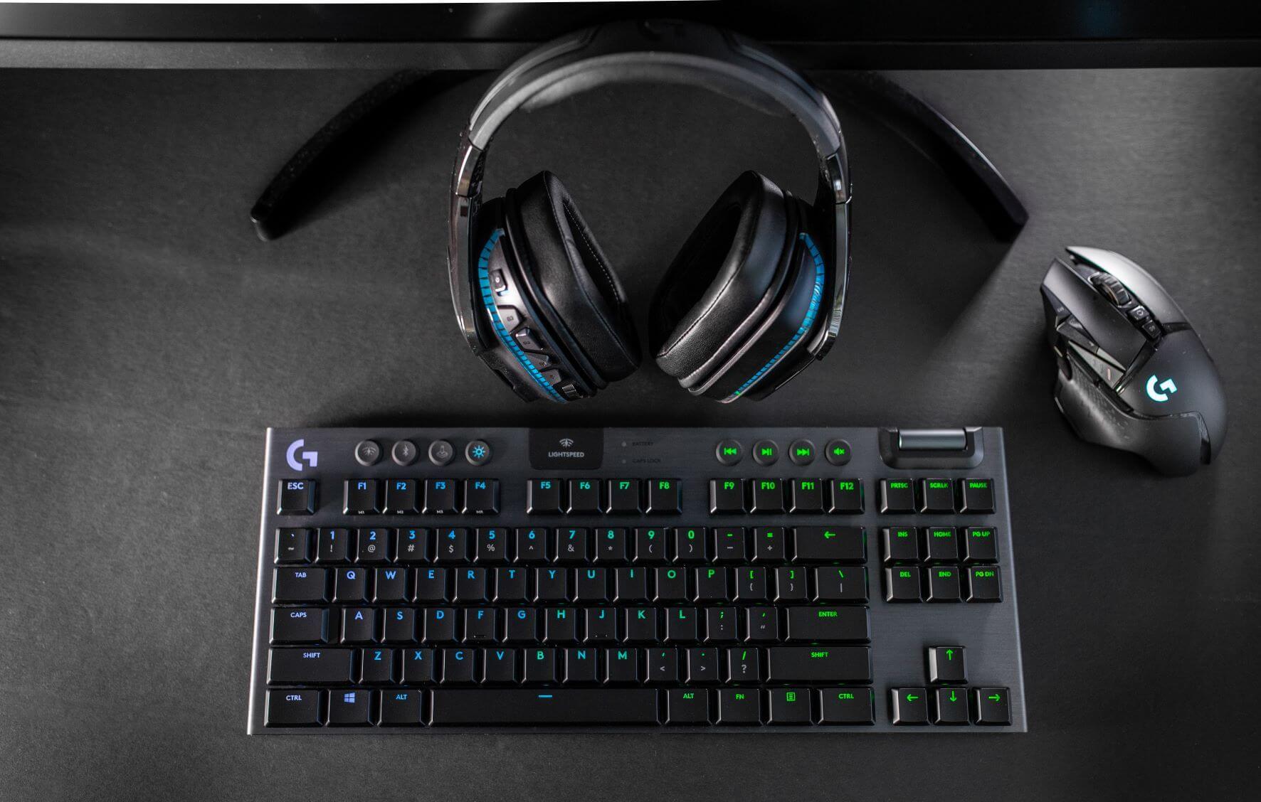 Logitech's revised G915 mechanical gaming keyboard drops the keypad