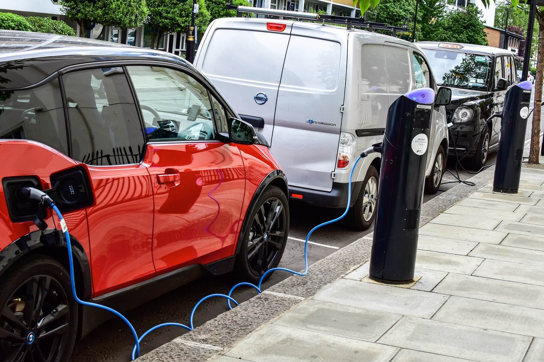 UK could pay drivers $7,600 if they move from a combustion engine car to an EV