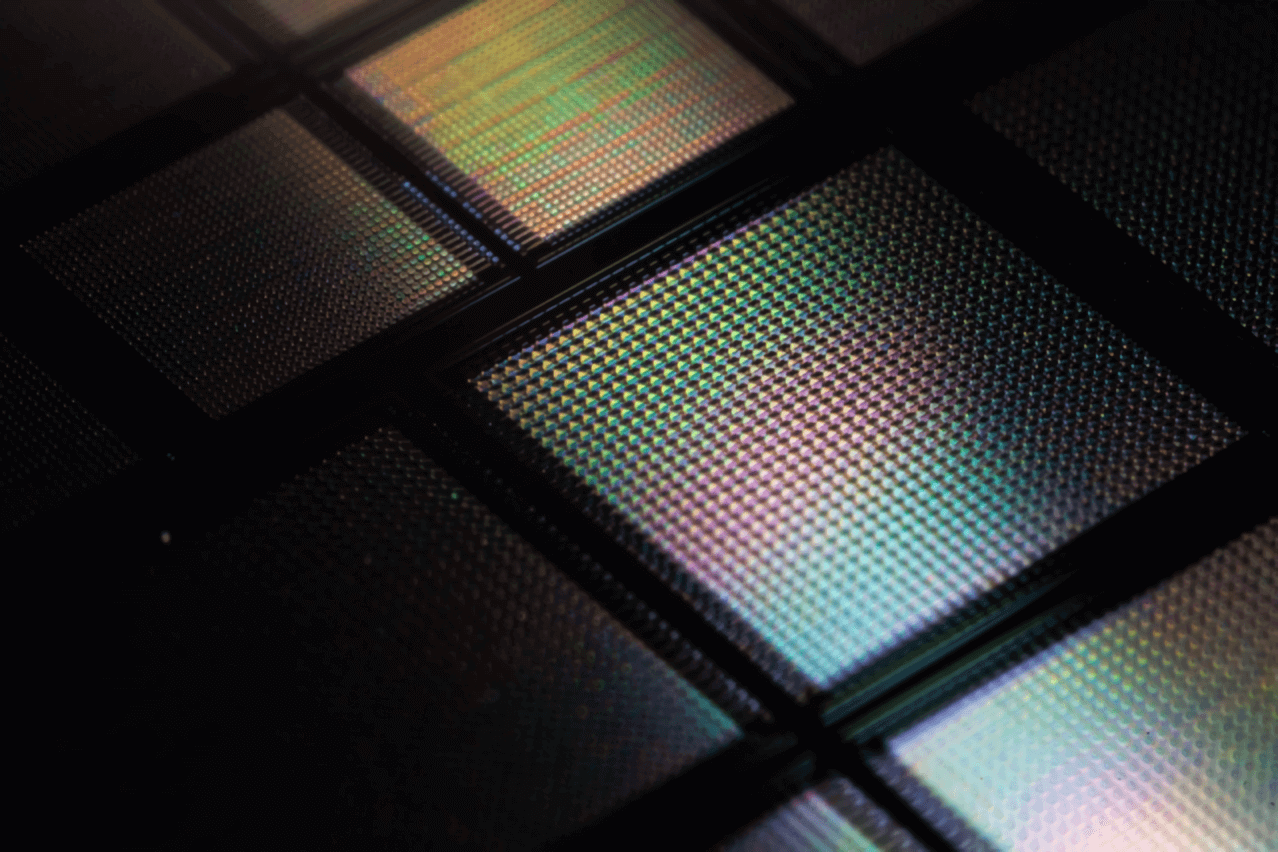 MIT researchers turn to metallurgy to improve memristor design