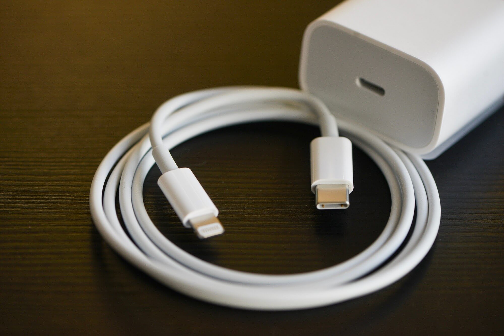 Apple ordered to stop selling iPhones without chargers in Brazil