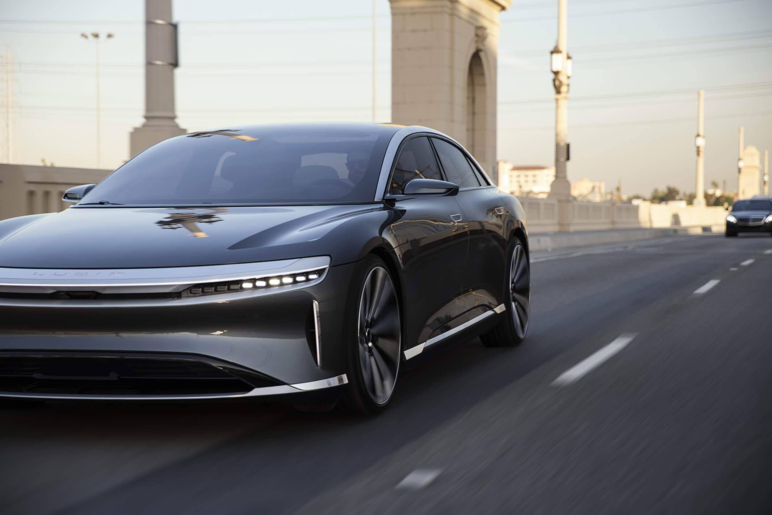 Lucid Motors says its all-electric Air sedan will have a range of 517 miles