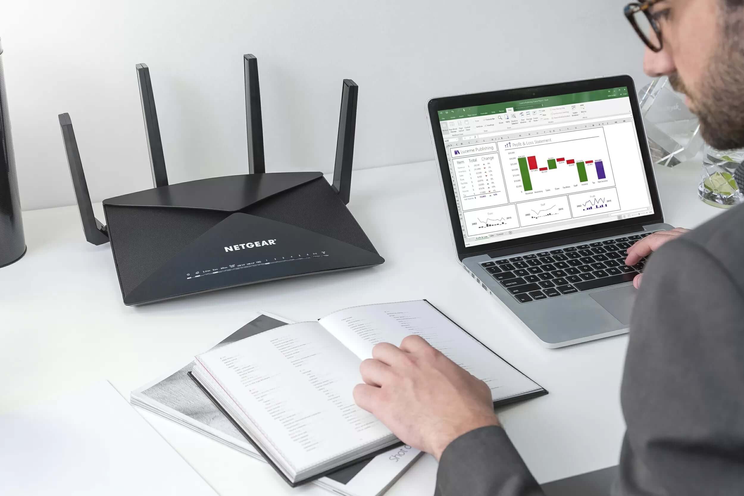 Netgear's latest Nighthawk router comes with all the bells and whistles