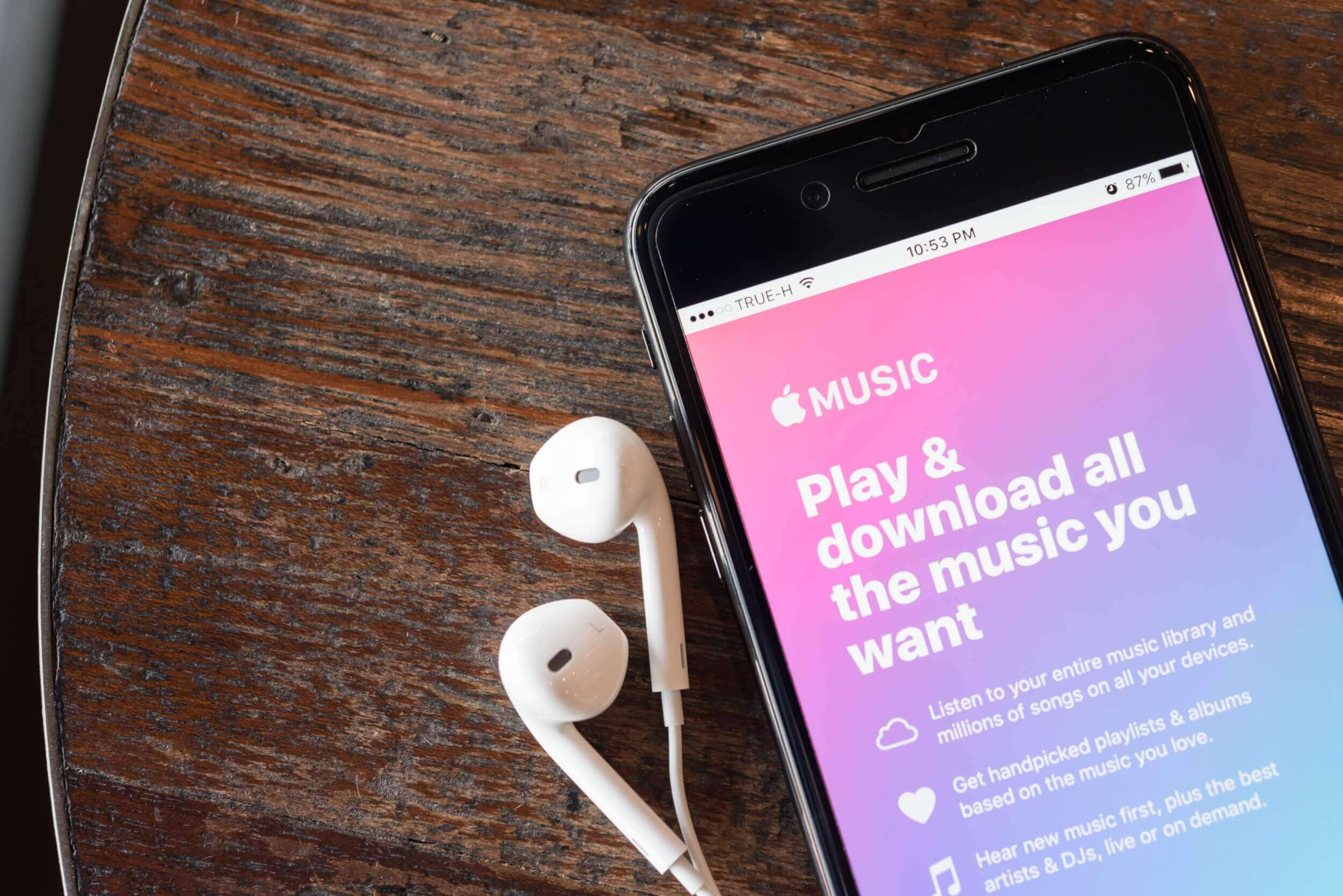 Apple Music Radio 1. Яблоко в Музыке.